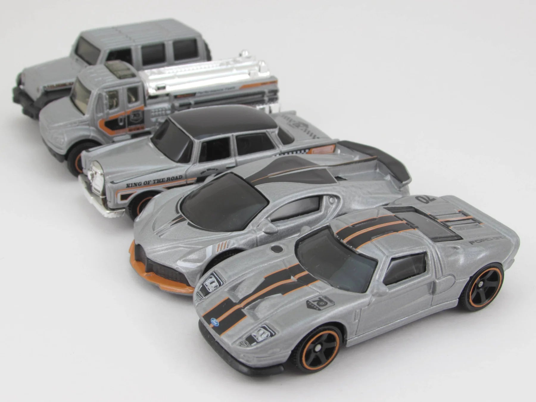ゆ*ん様 Matchbox N98 Mobilgas タンクローリー 2021 Matchbox MBX Airport 5-Pack | Lamborghini Gallardo | Toyota