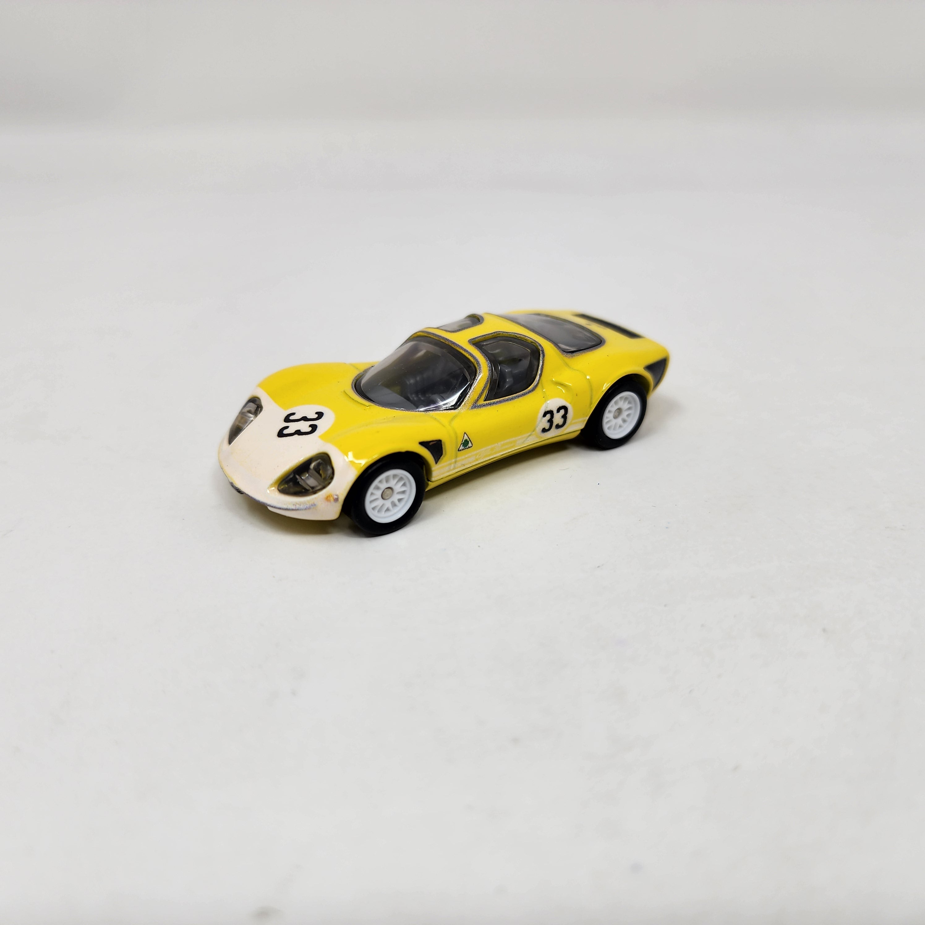 69 Alfa Romeo 33 Stradale * Yellow * 1:64 scale Loose Diecast Hot