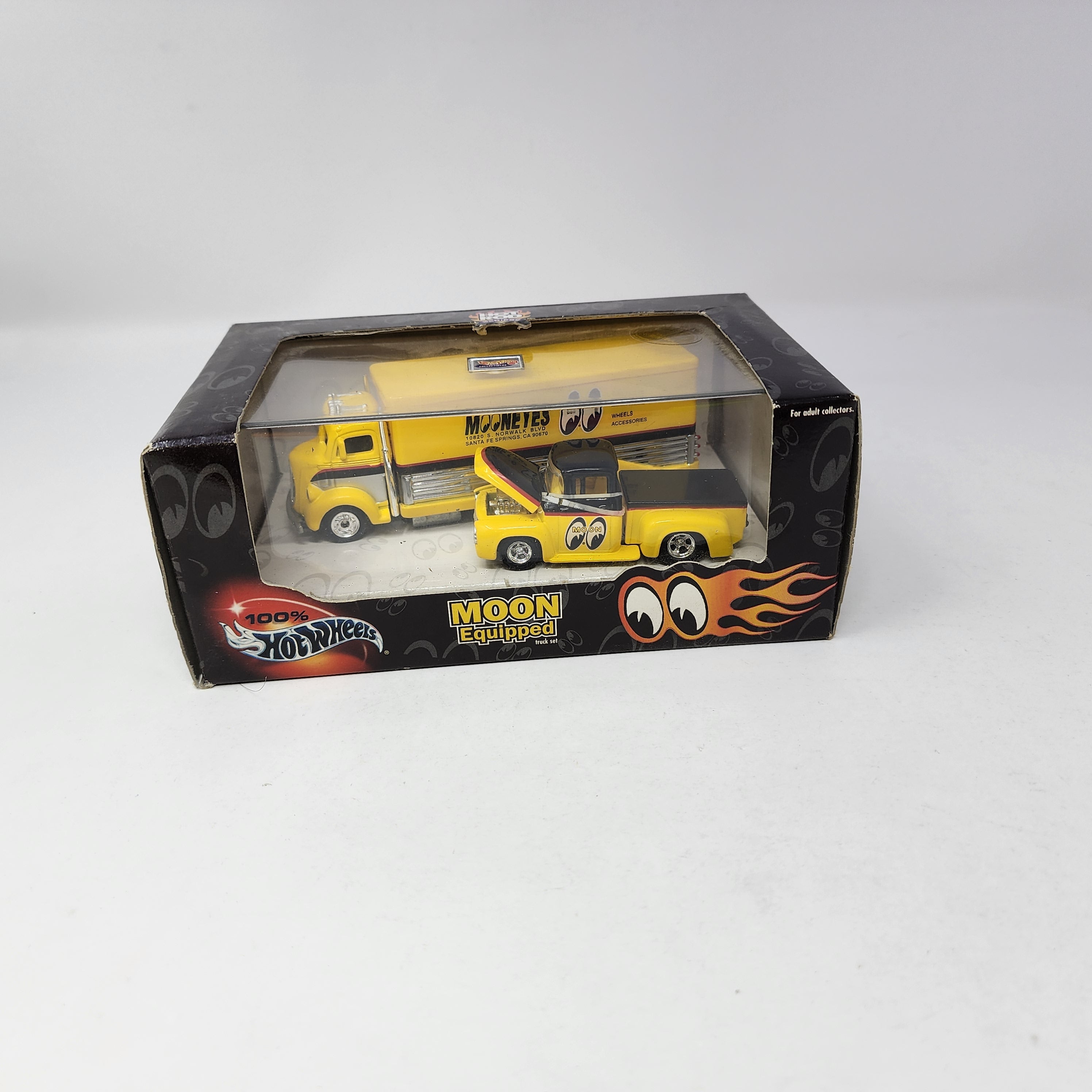 100% ホットウィール MOON Equipped truck set