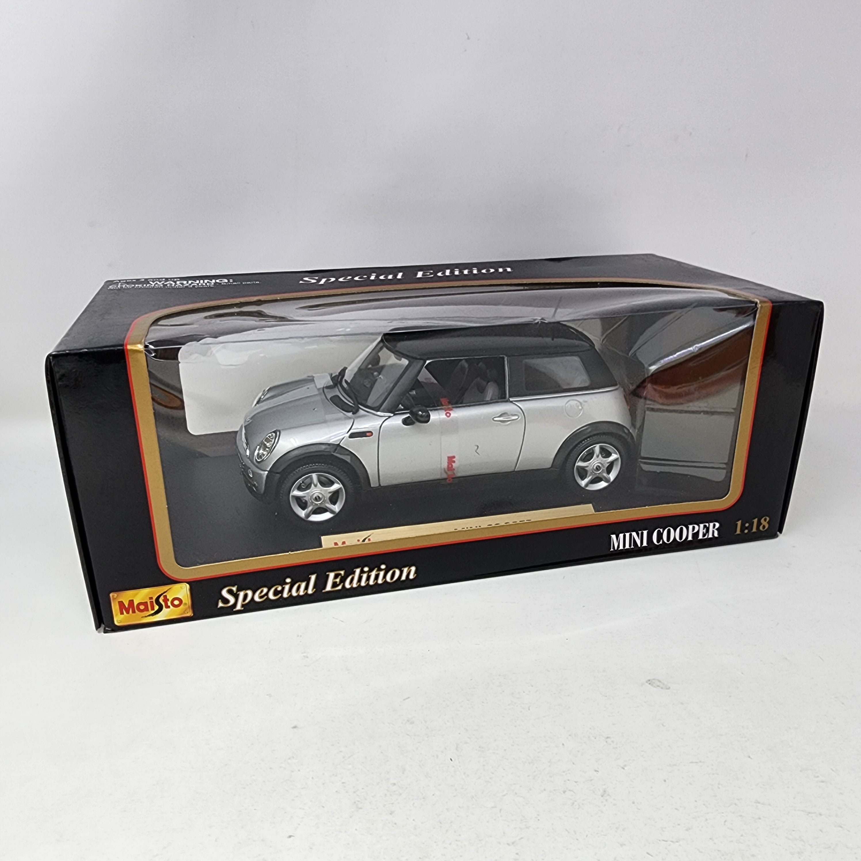 Mini Cooper * Silver * Maisto Special Edition 1/18 Scale