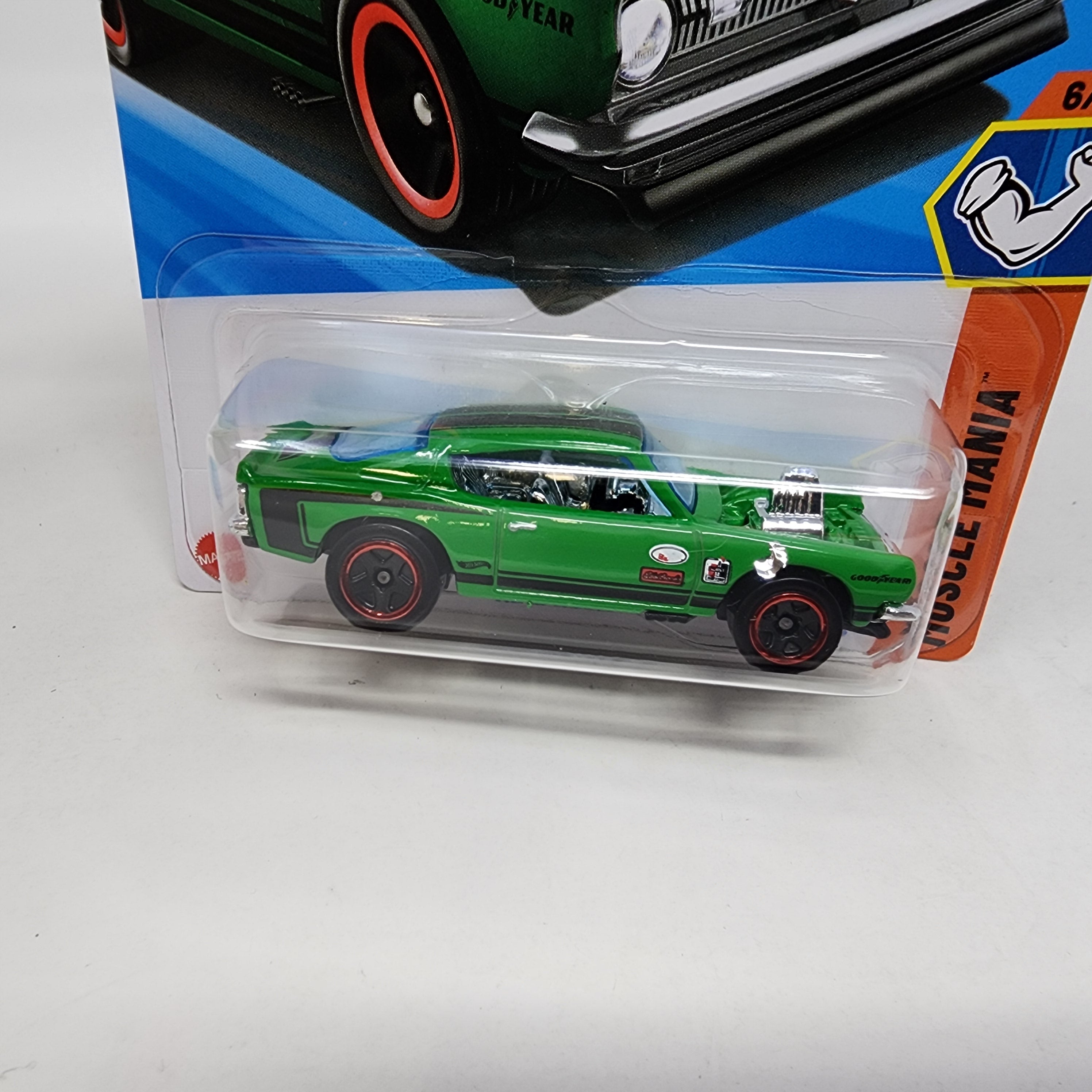 ミニカー Hot Wheels KING KUDA Amazon.com: Hot Wheels King Kuda, HW Art Cars 8/10 [red] 152