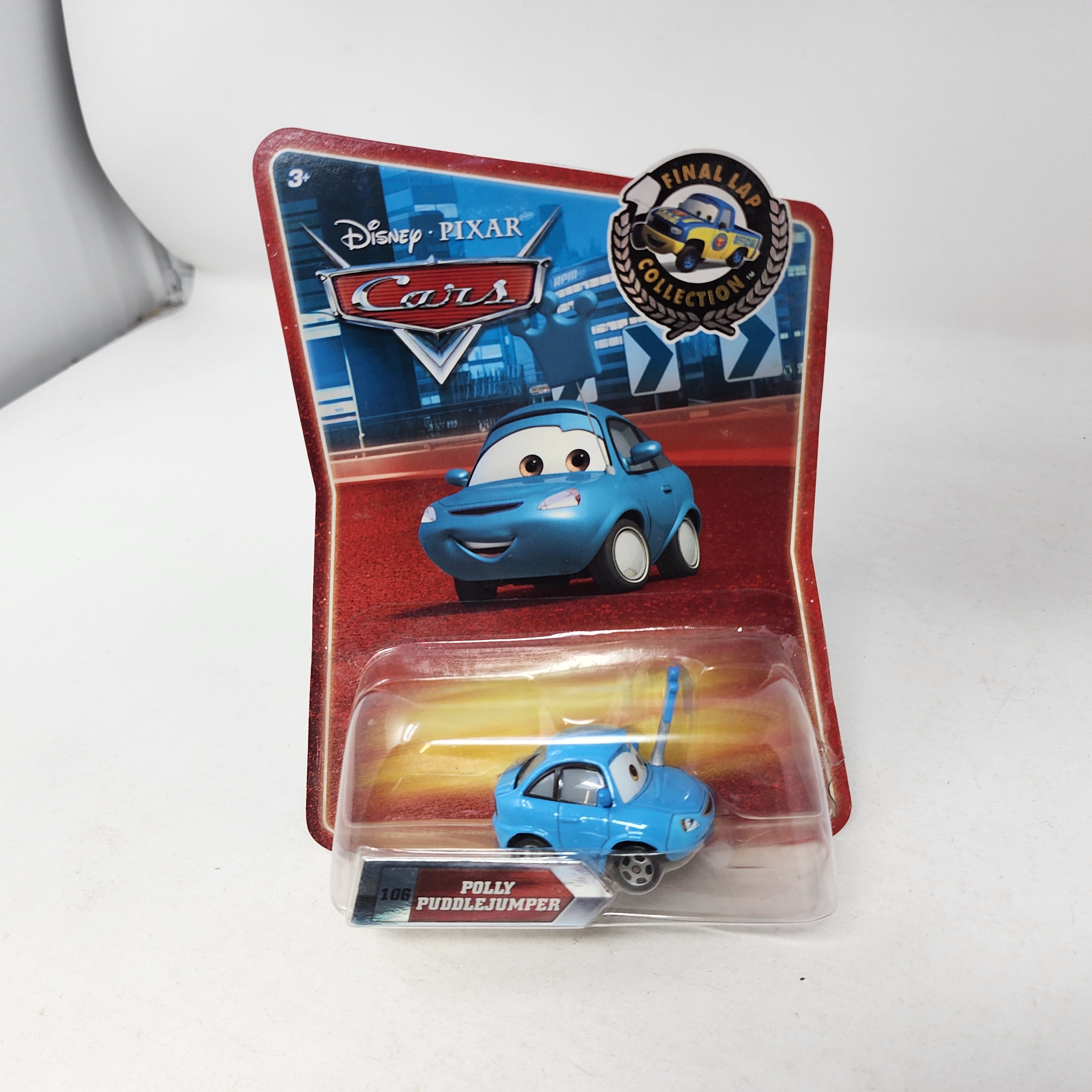 polly-puddlejumper-106-disney-pixar-the-world-of-cars-final-lap-co