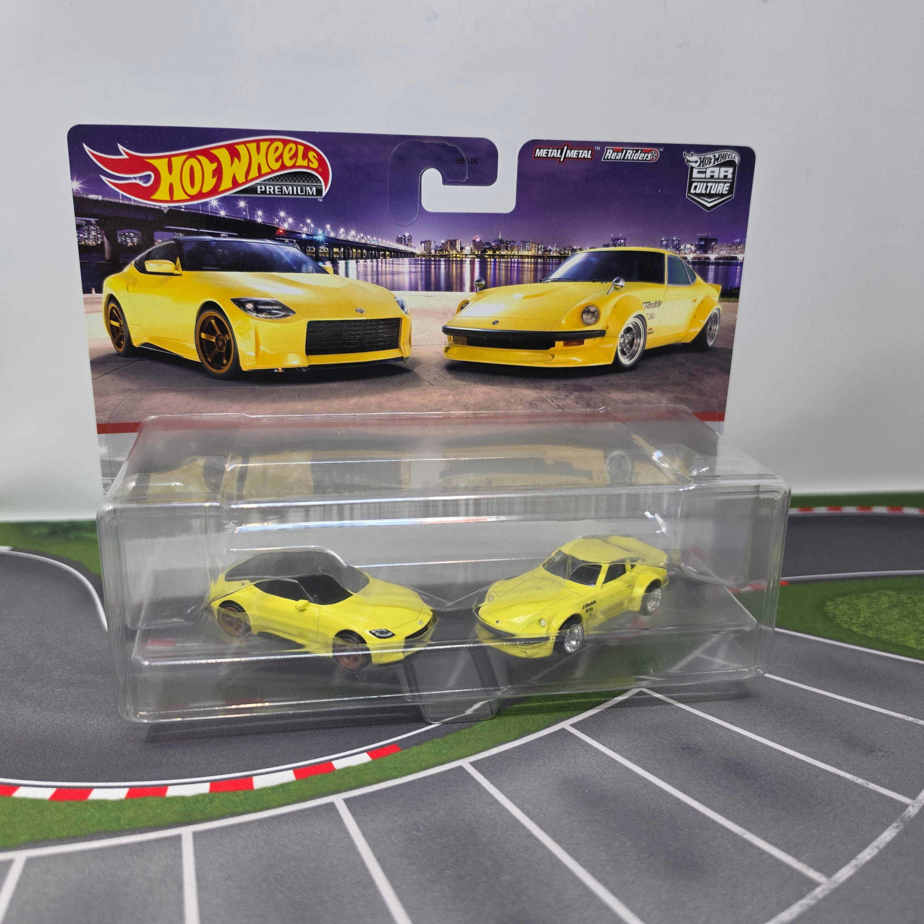 Nissan Z Proto & Fairlady Z * Hot Wheels Car Culture 2-Pack
