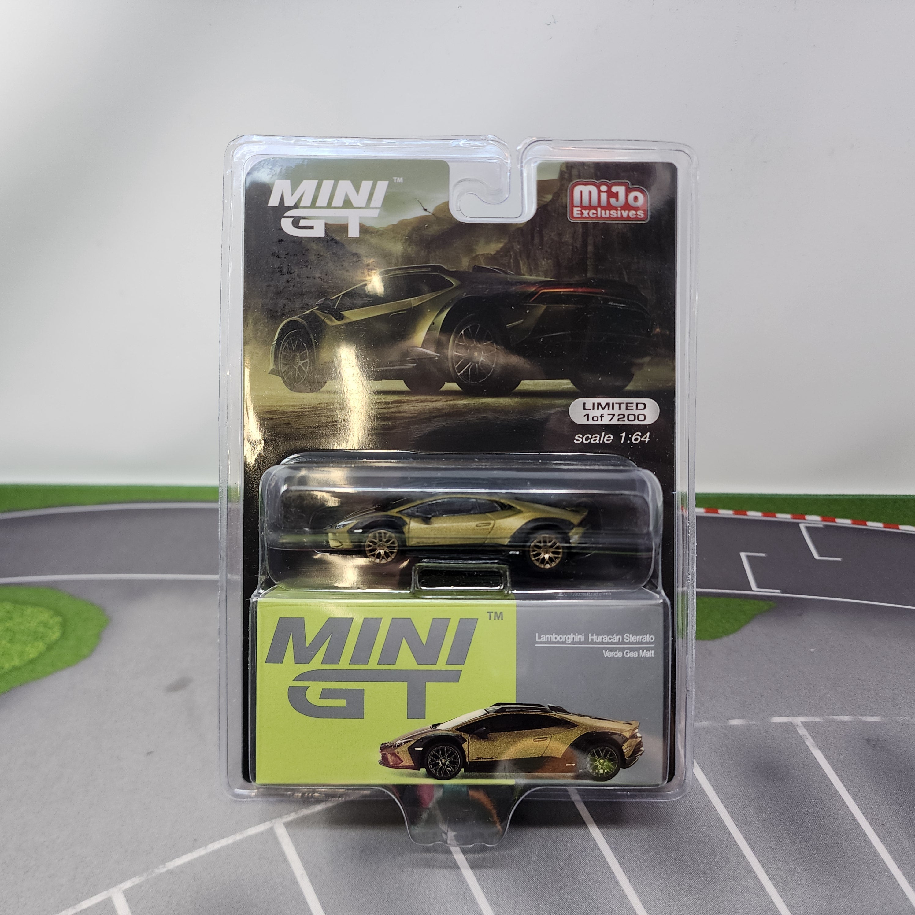 Lamborghini Huracan Sterrato Verde Gea Matt * CHASE * Mini GT