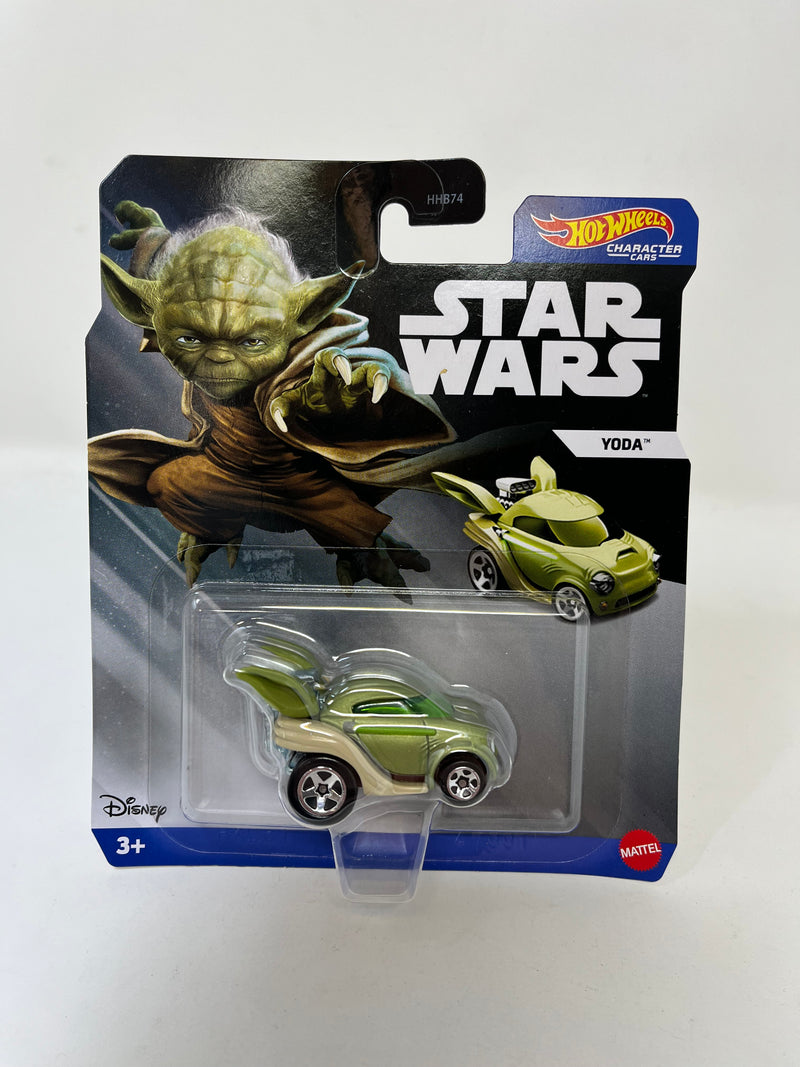 Yoda Star Wars * NEW!! 2024 Hot Wheels Character Cars Case Q Release
