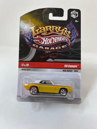 '69 Chevy Camaro #17 * Yellow/White * Hot Wheels Larry's Garage