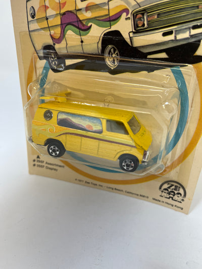 Dodge Van Super Vans * Yellow * 1977 Zee Toys 1:64 Scale * Hong Kong