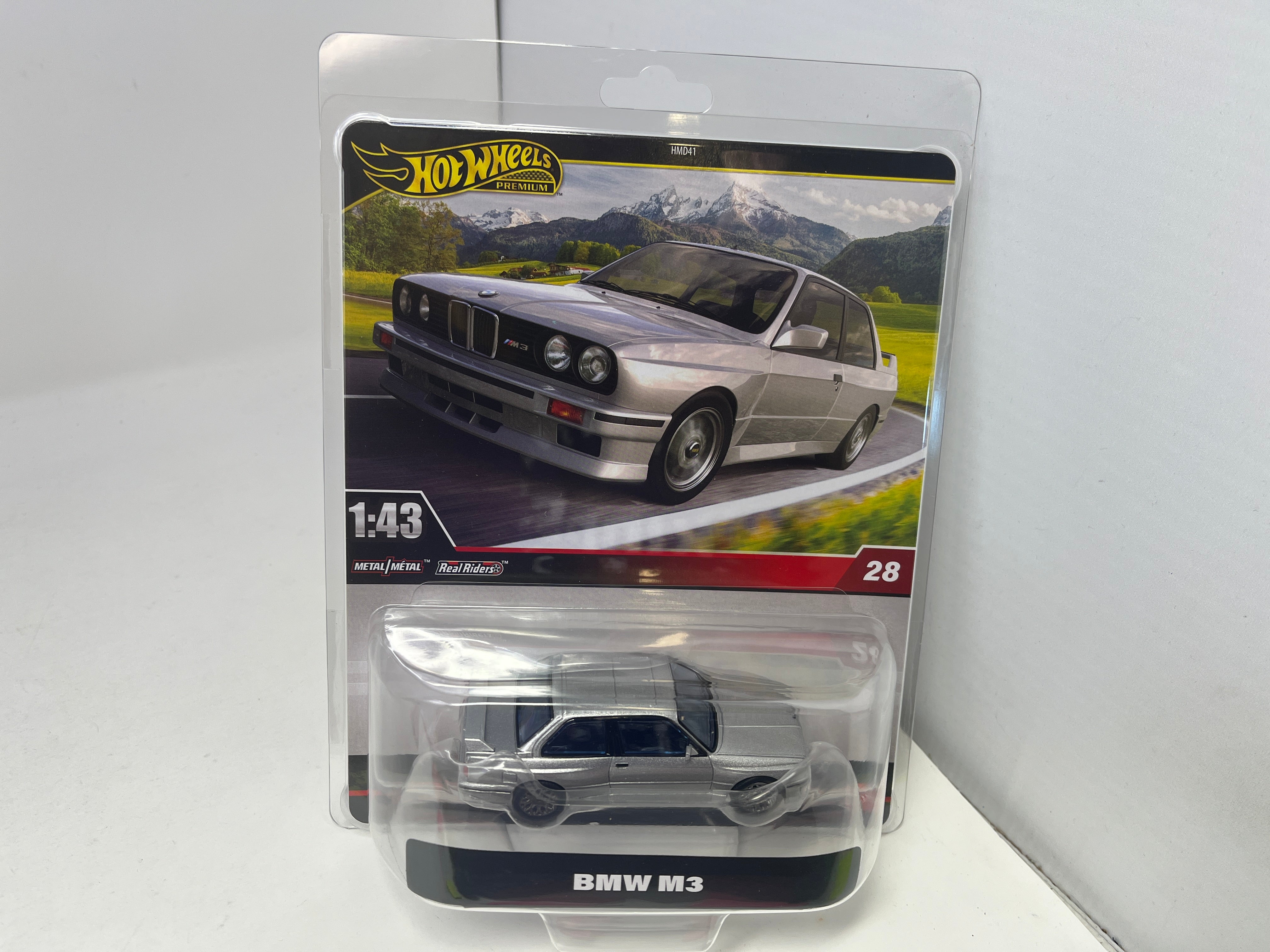 BMW M3 * Silver * 2025 Hot Wheels 1:43 Scale Series Case J