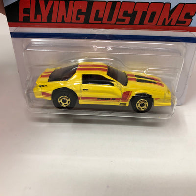 '85 Chevrolet Camaro IROC-Z * Yellow * Hot Wheels Flying Customs