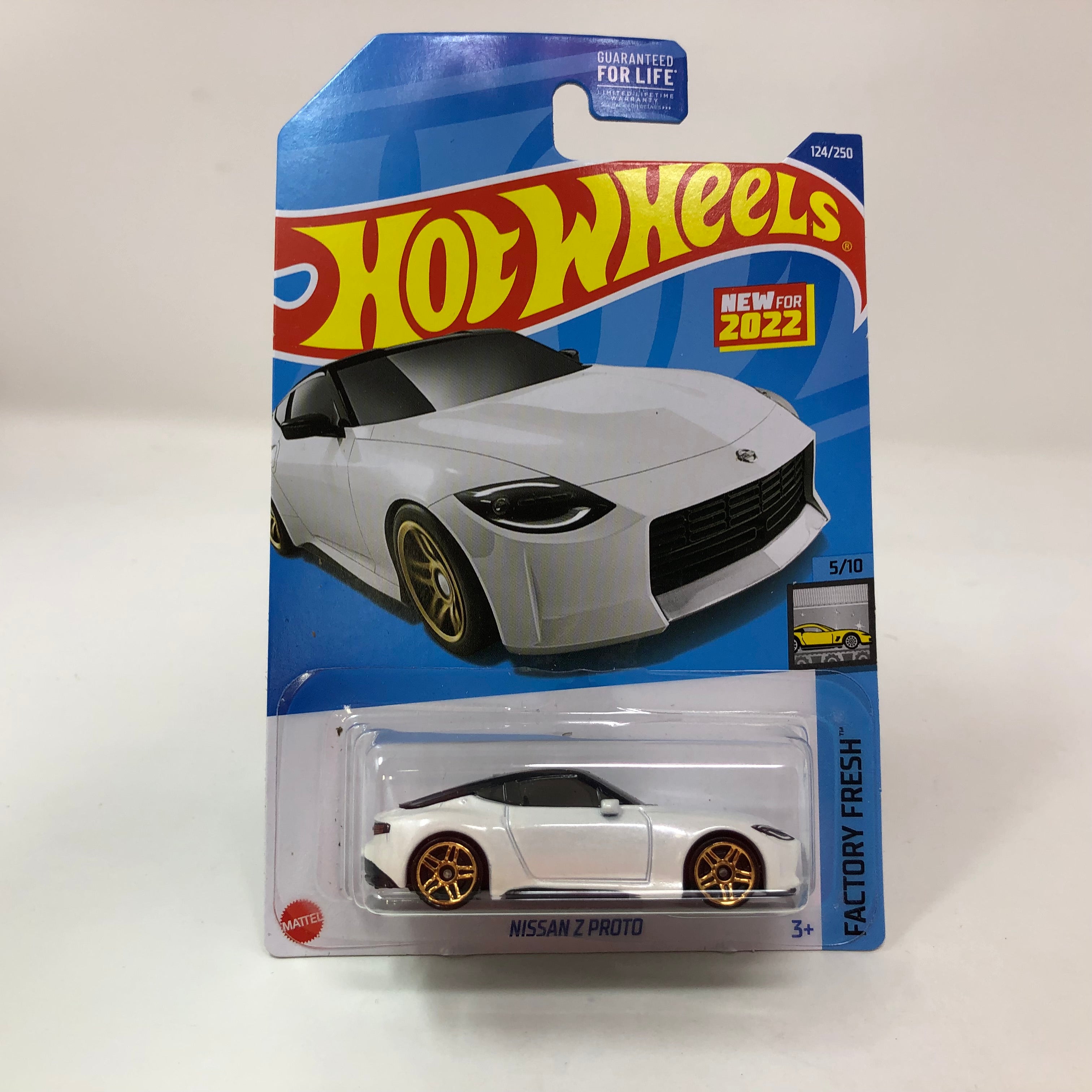 Nissan Z Proto #124 * White * 2022 Hot Wheels Basic