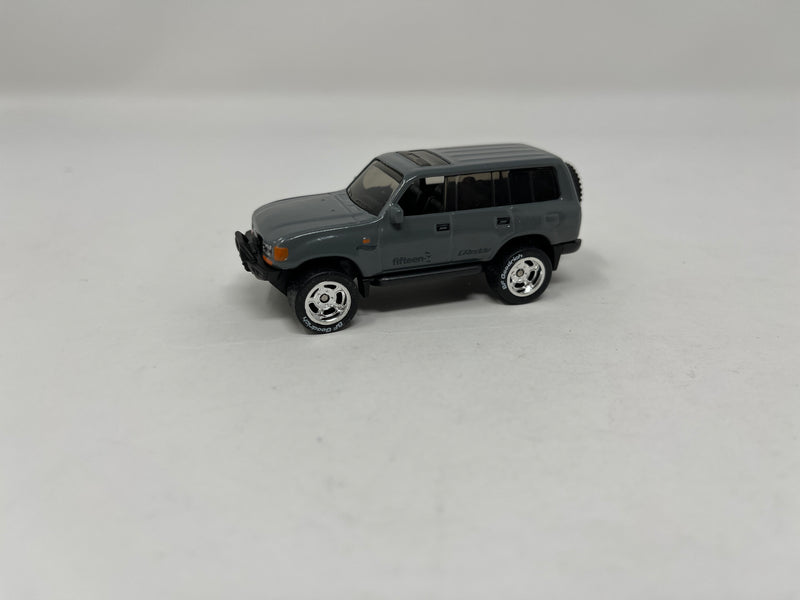 Toyota Land Cruiser 80 * Hot Wheels 1:64 scale Custom Build w/ Rubber Tires