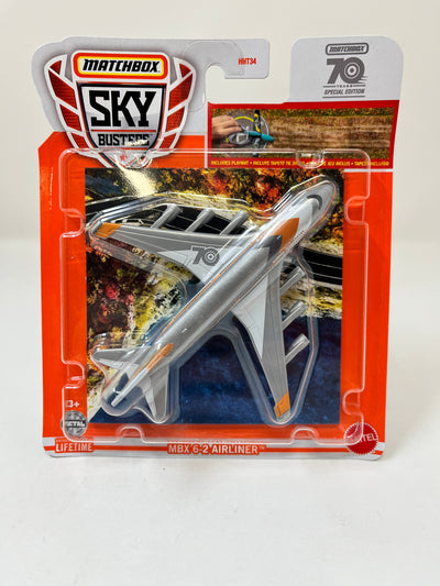 6-2 Airliner #10 * 2023 Matchbox Sky Busters NEW! Case J