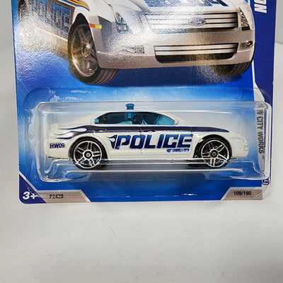 Ford Fusion #109 * WHITE * 2009 Hot Wheels