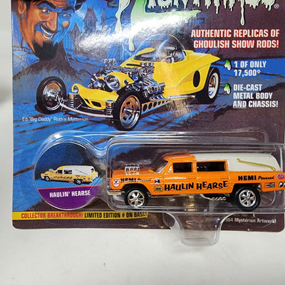 Haulin Hearse * ORANGE * Johnny Lightning FRIGHTNING