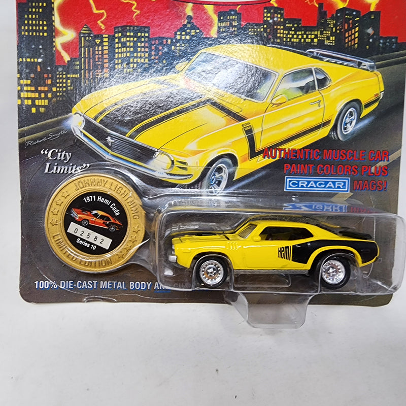 1971 Hemi Cuda * YELLOW * Johnny Lightning Muscle Cars USA