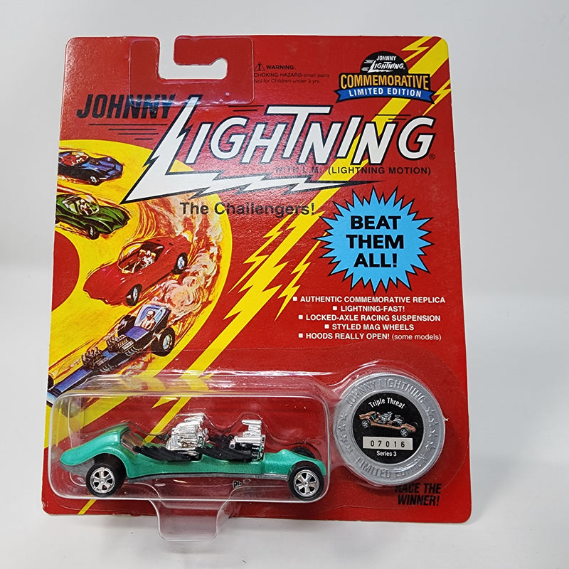 Triple Threat * Johnny Lightning Commemorative