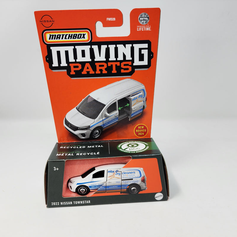 2022 Nissan Townstar * WHITE * 2024 Matchbox Moving Parts Case Q