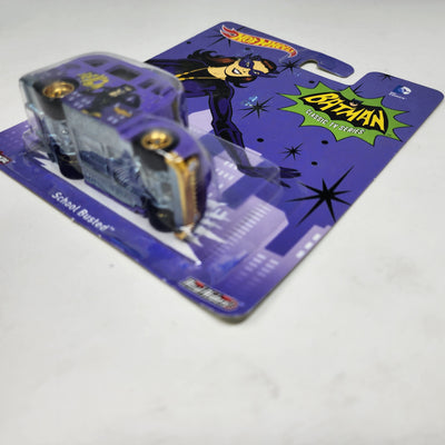 School Busted Catwoman * Hot Wheels Pop Culture DC Comics