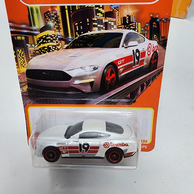 '19 Ford Mustang Coupe * WHITE * Matchbox Basic