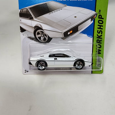 Lotus Esprit S1 #219 * James Bond * 2015 Hot Wheels