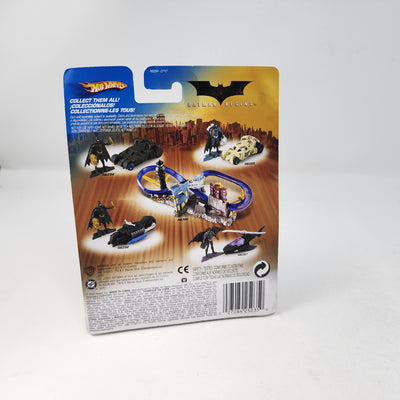 Batman Begins Batcycle w/ Figure * Hot Wheels