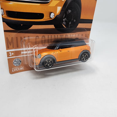 2011 Mini Countryman * Orange * Matchbox Mini Series