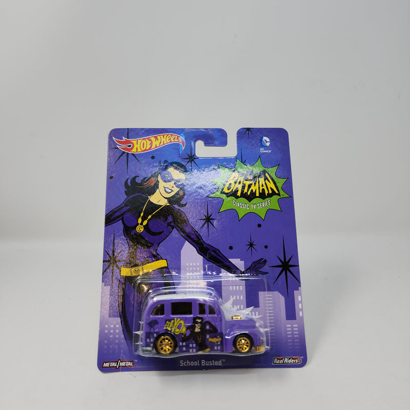 School Busted Cat Woman * Hot Wheels Pop Culture Batman