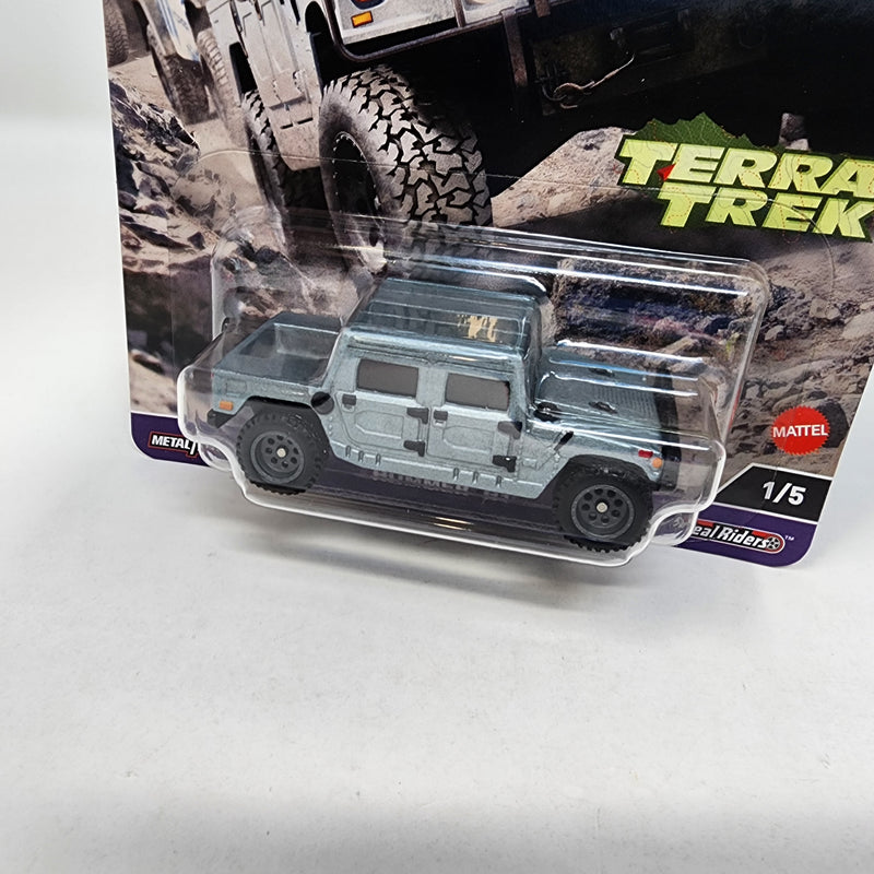 Hummer H1 * 2024 Hot Wheels TERRA TREK Car Culture Case C