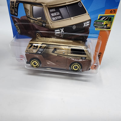 Short Card * VW T3 Custom #227 * Brown * 2024 Hot Wheels Case Q