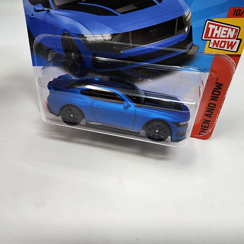 Short Card * Ford Mustang Dark Horse 