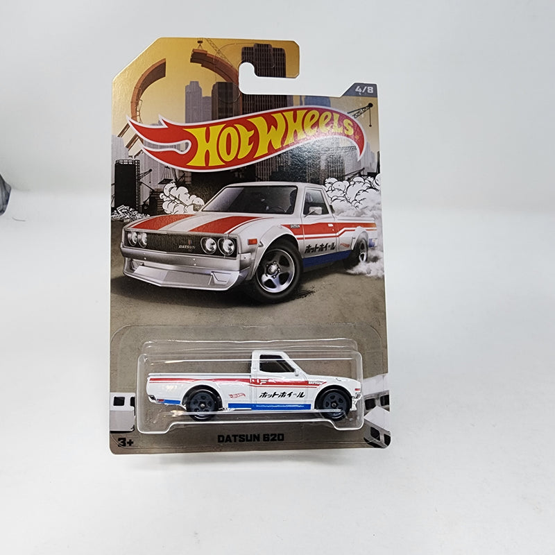 Datsun 620 4/8 * White * Hot Wheels Truck Series