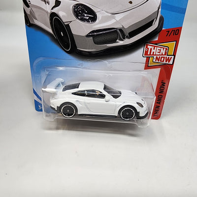 Porsche 911 GT3 RS #47 * WHITE * 2018 Hot Wheels