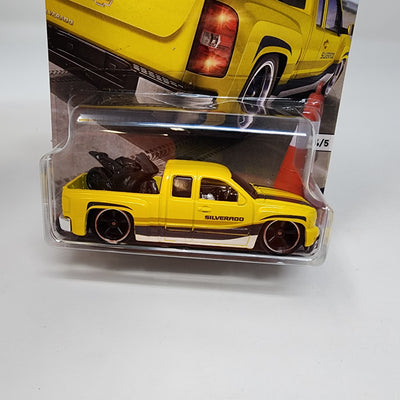 Chevy Silverado * Yellow * Hot Wheels Car Culture TRUCKS Series