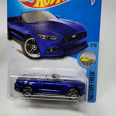 2015 Ford Mustang GT #104 * BLUE * 2017 Hot Wheels