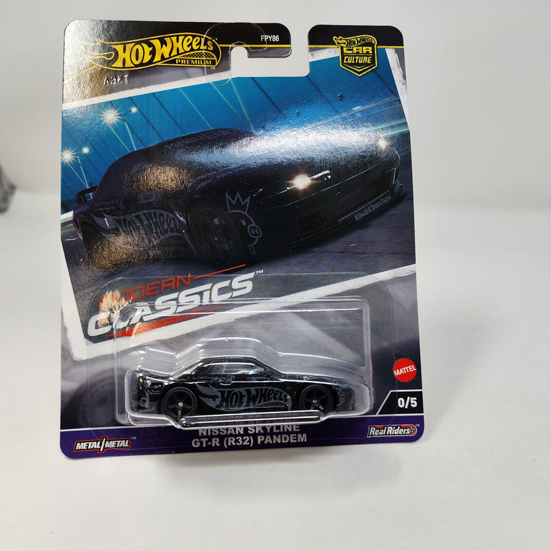 Nissan Skyline GT-R R32 Pandem * CHASE * 2024 Hot Wheels MODERN CLASSICS Car Culture Case E