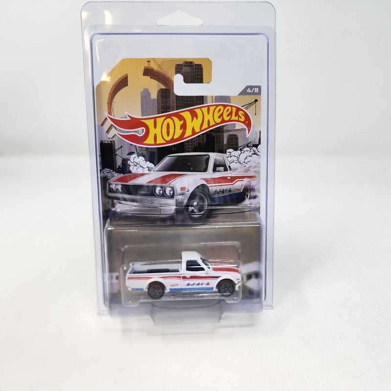 Datsun 620 4/8 * White * Hot Wheels Truck Series