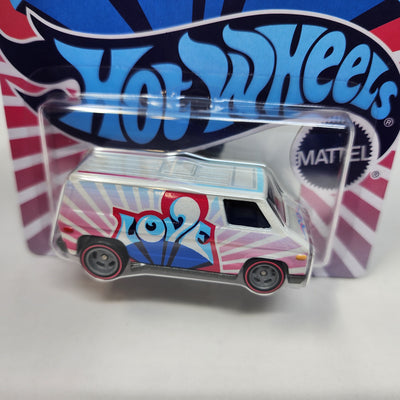 CEY Adams Love 70s Van * Hot Wheels Mattel Creations