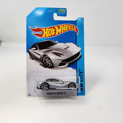 Ferrari F12 Berlinetta #31 * Silver * 2014 Hot Wheels