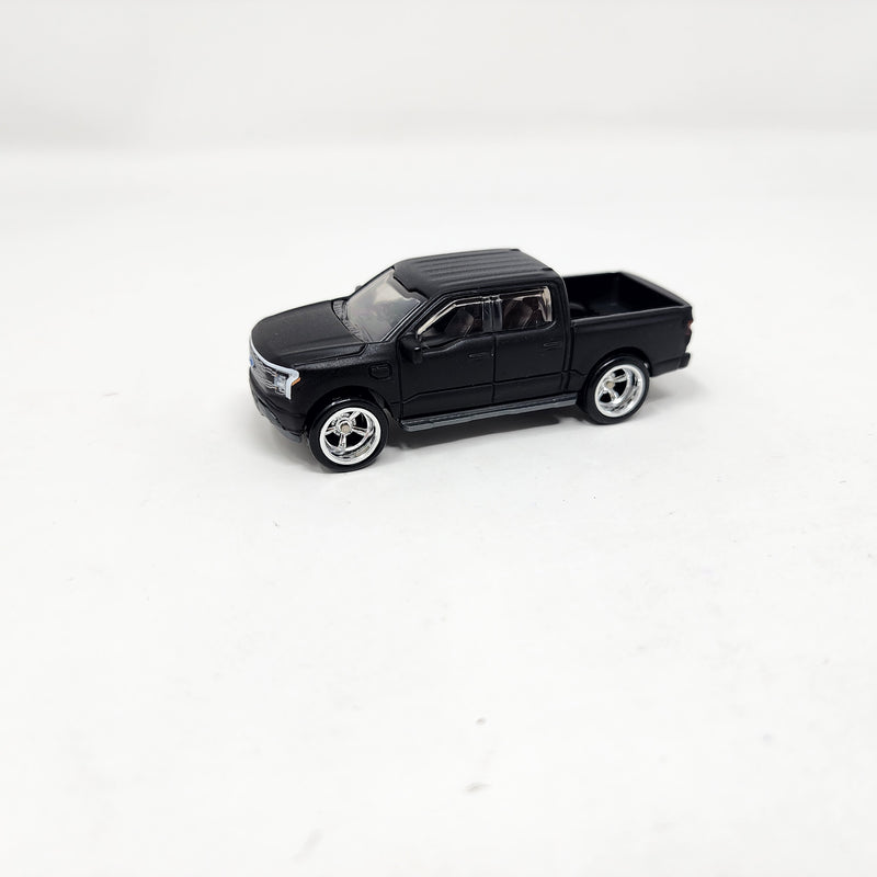 2022 Ford F-150 Lightning * Matchbox 1:64 scale Custom Build w/ Rubber Tires