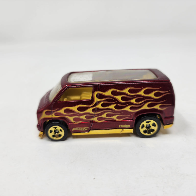 Dodge Van * Hot Wheels Loose 1:64 Scale Diecast
