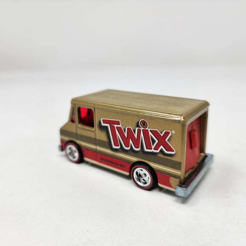 Combat Medic Twix * Hot Wheels Loose 1:64 scale w/ Rubber Tires