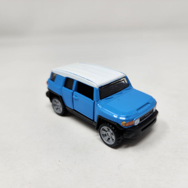 Toyota FJ Cruiser * Matchbox Loose 1:64 scale w/ Rubber Tires