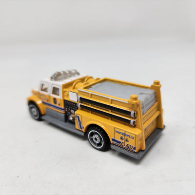 International Pumper Truck * Matchbox Loose 1:64 scale w/ Rubber Tires