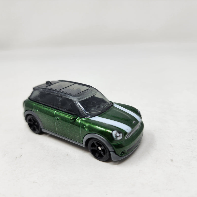 2011 Mini Cooper Countryman * Matchbox Loose 1:64 scale