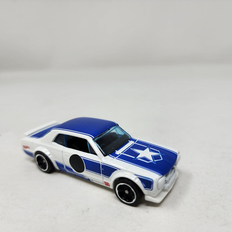 Nissan Skyline 2000GT-X * Hot Wheels Loose 1:64 scale Diecast