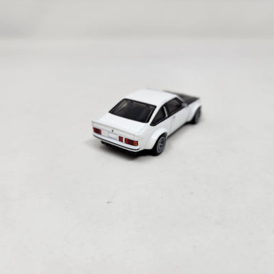 '77 Holden Torana A9X * White * 1:64 scale Loose Diecast Hot Wheels Boulevard