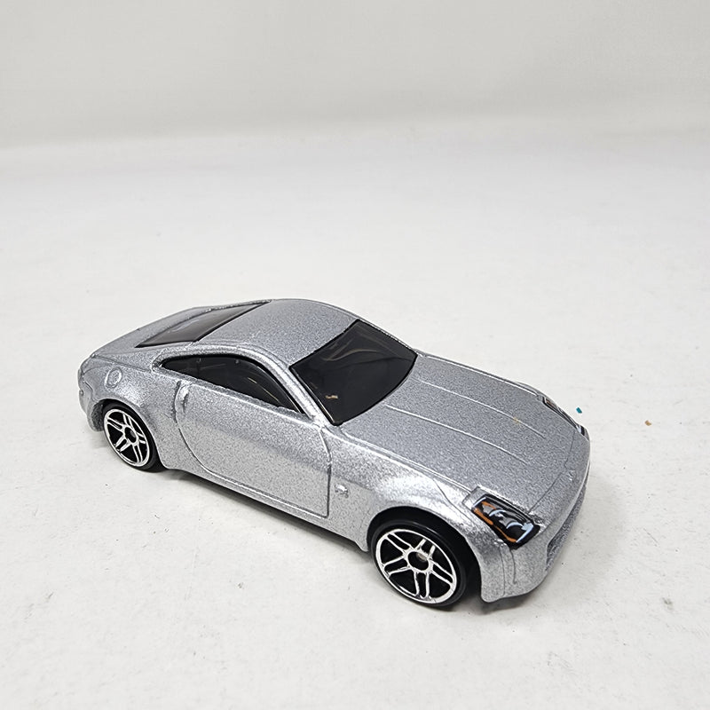 Nissan Z * Hot Wheels Loose 1:64 scale Diecast