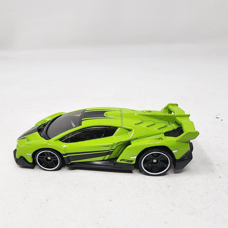 Lamborghini Veneno * Hot Wheels Loose 1:64 Scale Diecast