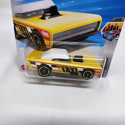 Small Bloc #7 * Yellow * 2025 Hot Wheels Short Card Case B