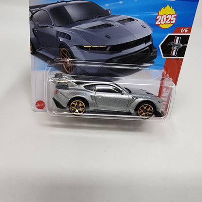 Ford Mustang GTD #34 * Silver * 2025 Hot Wheels Short Card Case B